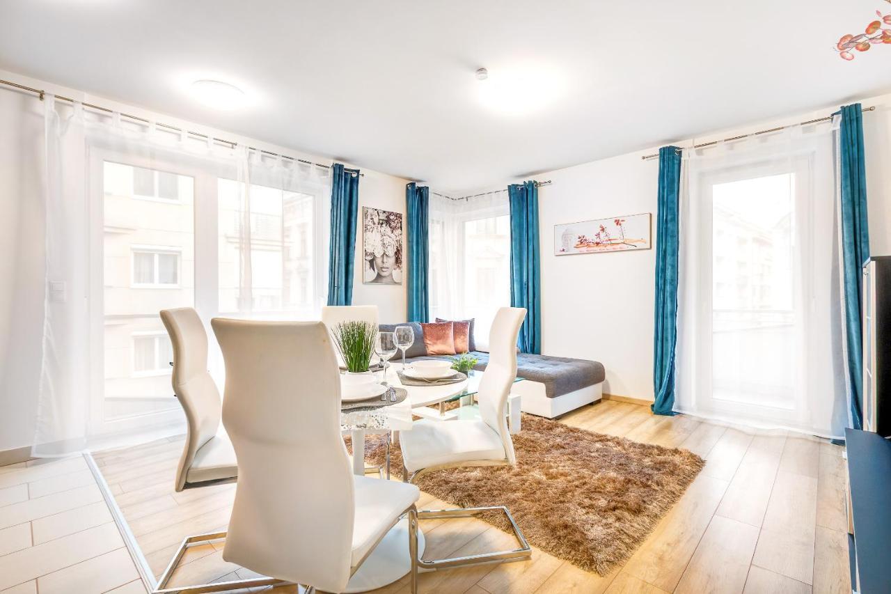 Modern Apartment With Free Garage And Balcony In The Downtown Budapest Exterior foto
